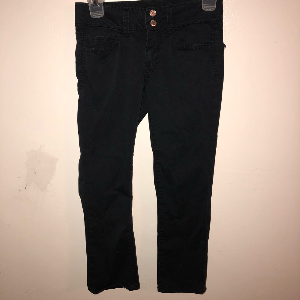 Black capris